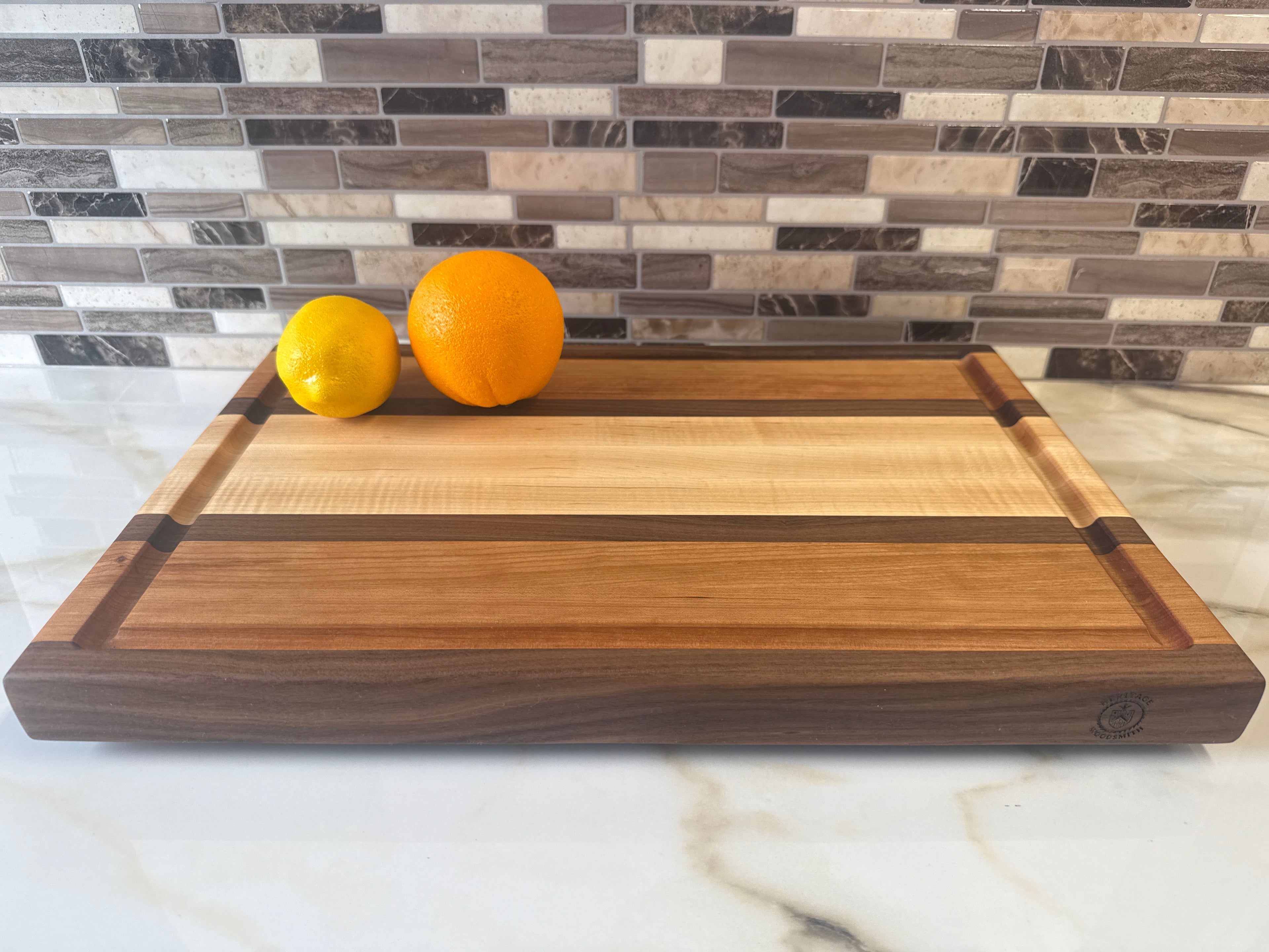 Heritage Cutting Board 18" × 12" × 1.5" — Edge Grain