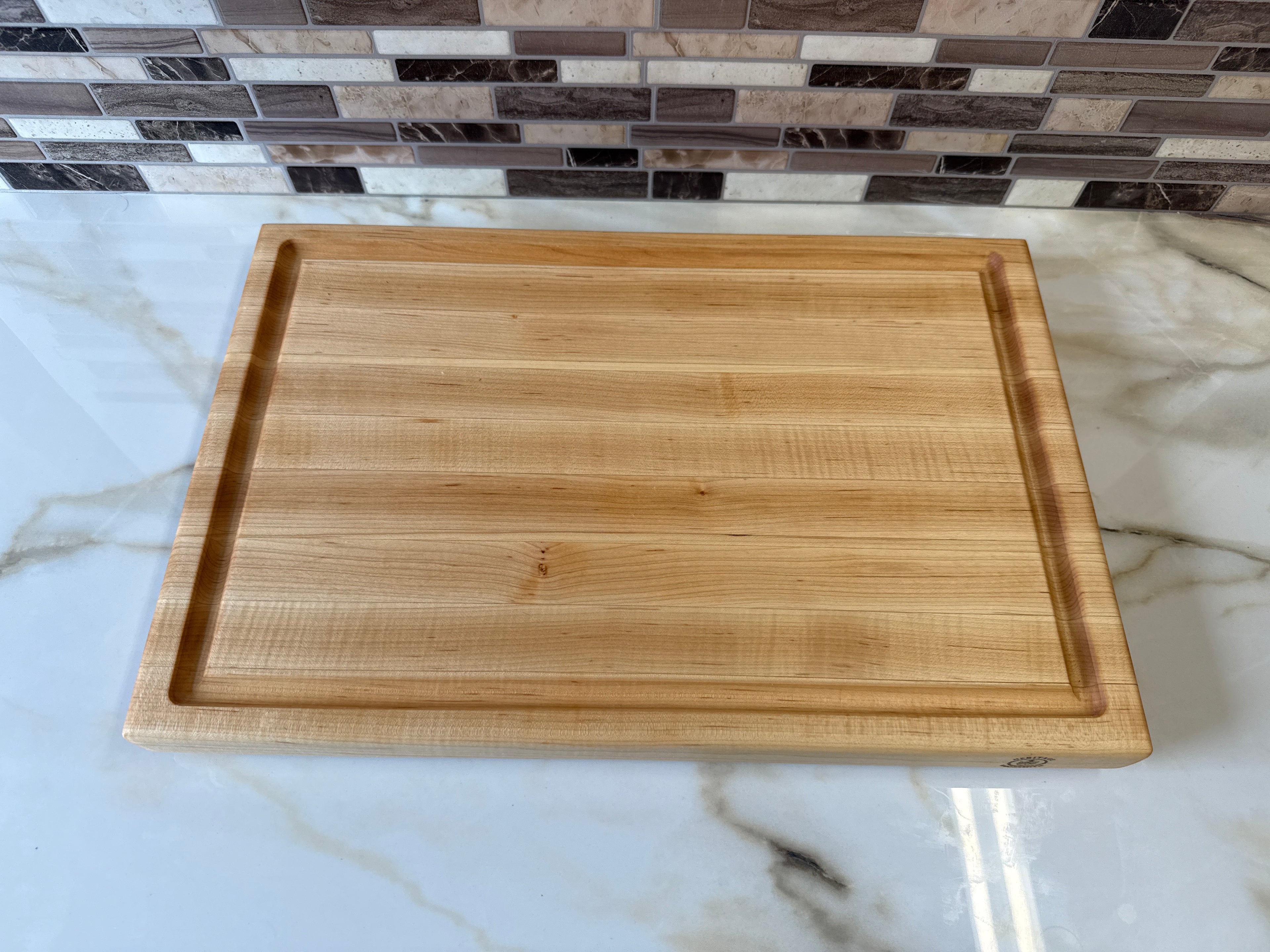 The Heritage Collection – Maple 18" × 12" × 1.5" — Edge Grain
