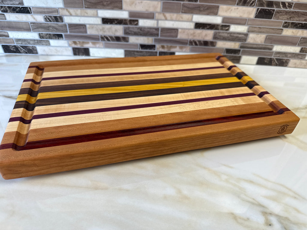 Heritage Cutting Board 18" × 12" × 1.5" — Edge Grain