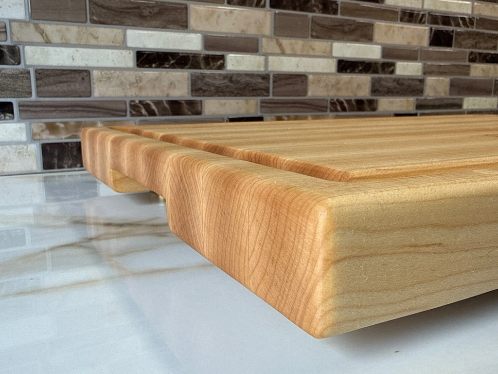 The Heritage Collection – Maple 18" × 12" × 1.5" — Edge Grain