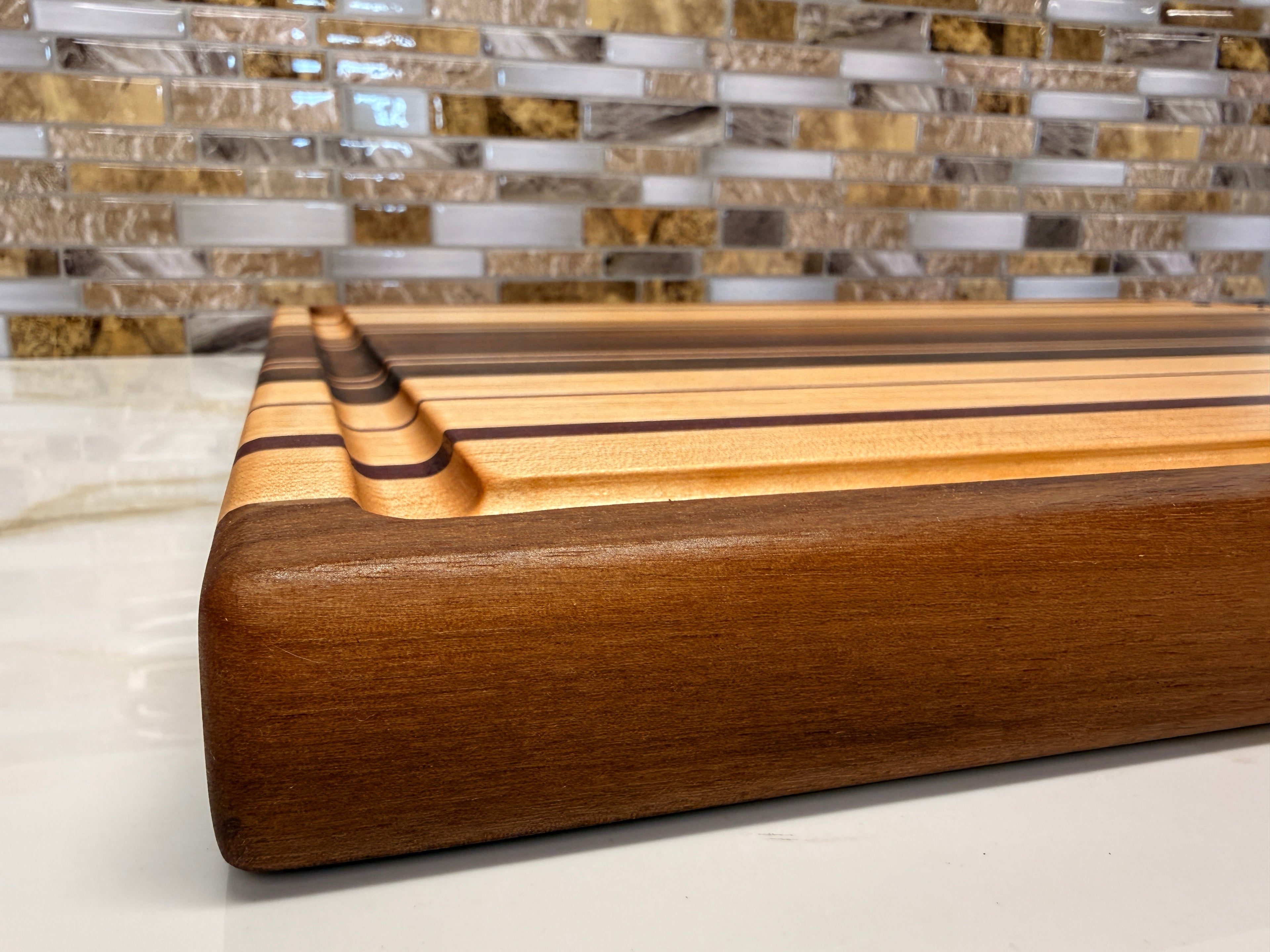 Heirloom Elite Cutting Board — Edge Grain Walnut, Maple & Purpleheart (16” × 22”)