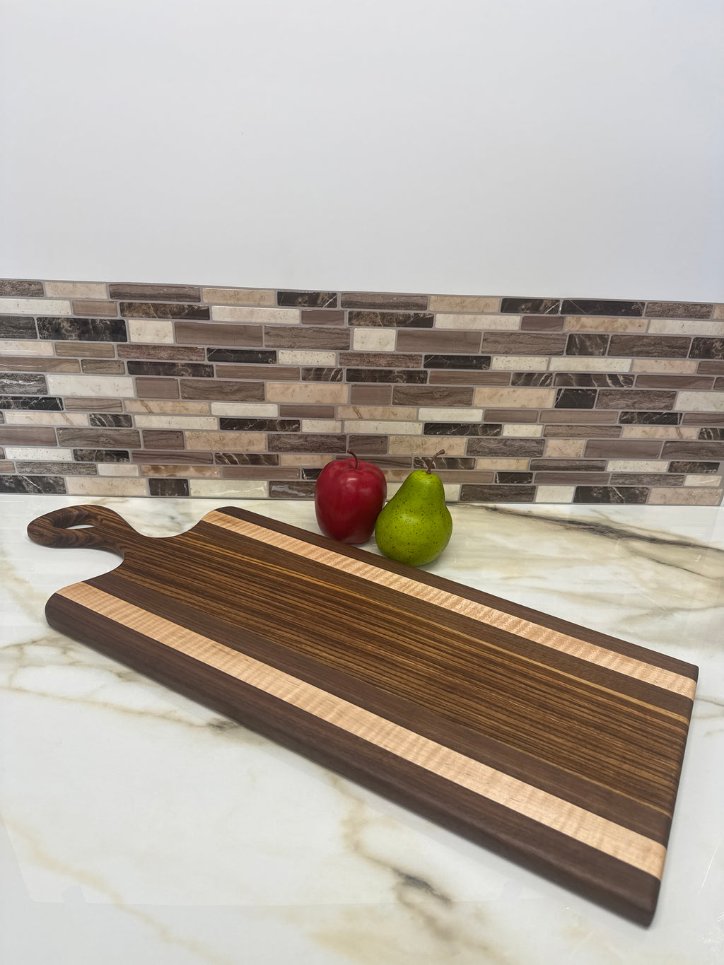 Heritage Hosting Board Walnuut, Curly Maple, Zebra Wood