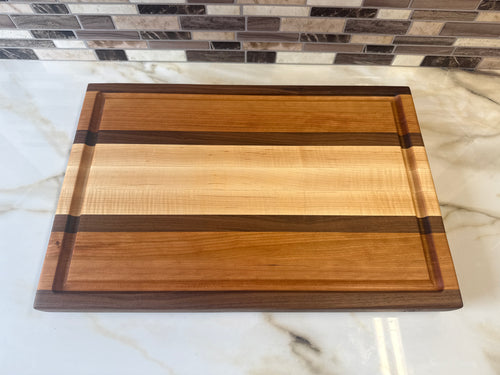 Heritage Cutting Board 18" × 12" × 1.5" — Edge Grain