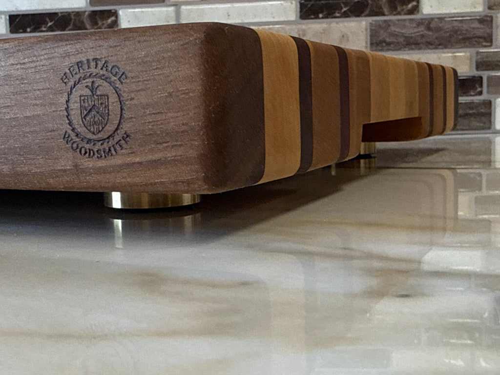 Heritage Cutting Board 18" × 12" × 1.5" — Edge Grain