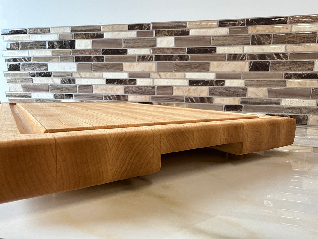 The Heritage Collection – Maple 18" × 12" × 1.5" — Edge Grain